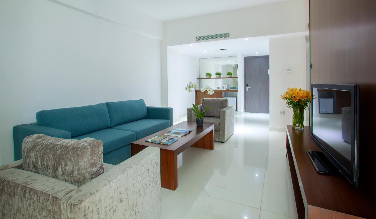 Terrace Suite Front Sea View